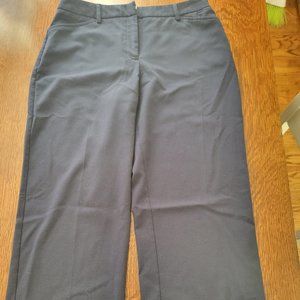 212 Collection size 6P navy slacks